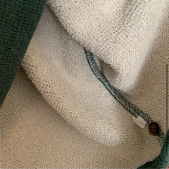 Duluth Trading Burly Thermal Sherpa Lined Henley - Picture 4 of 5